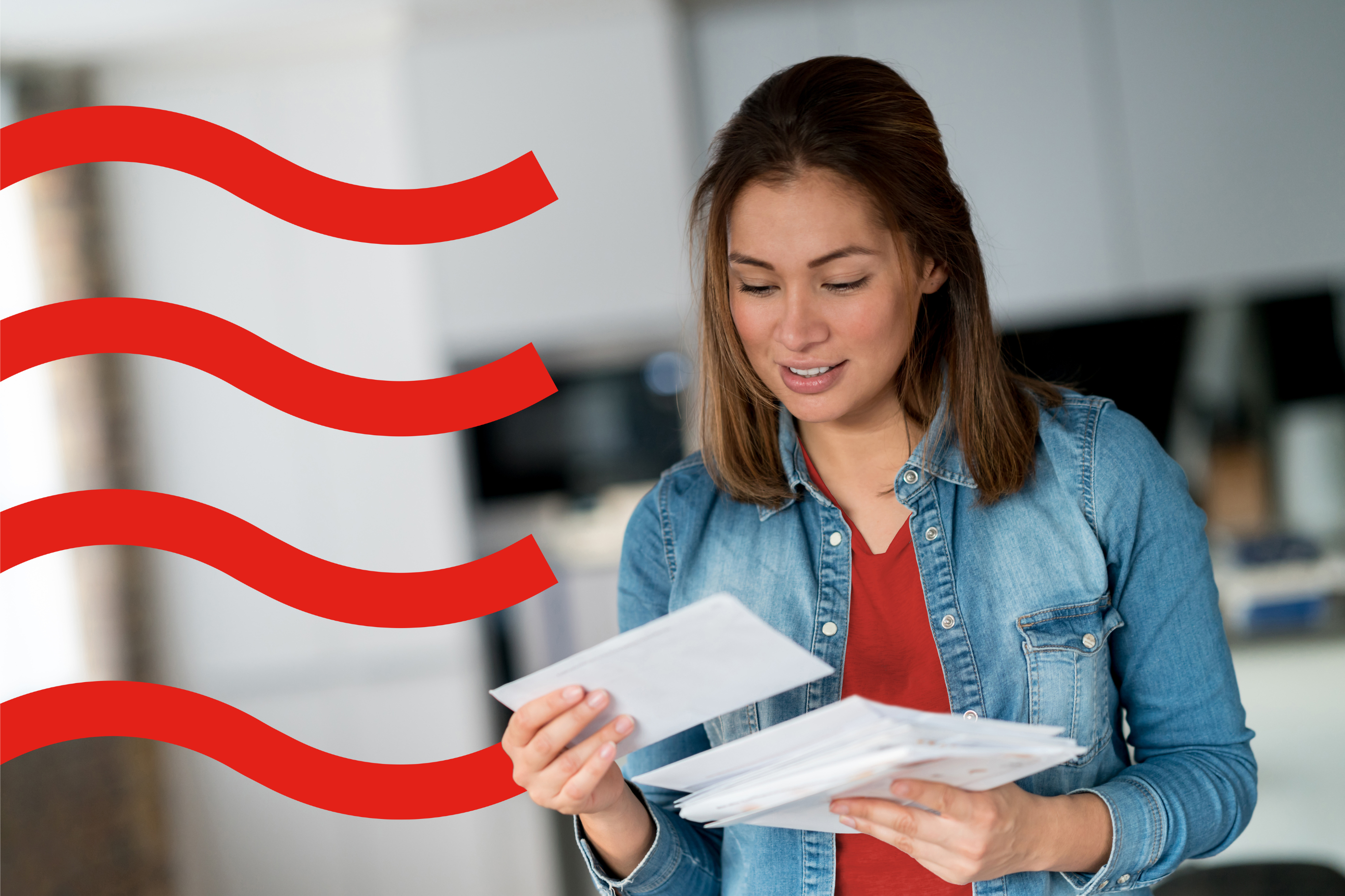 woman reading a mail 